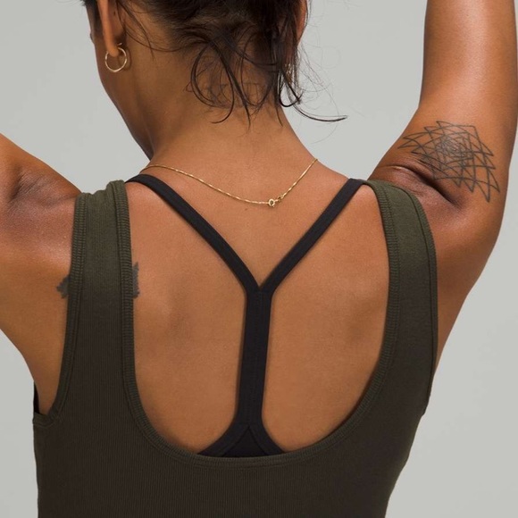 NWT LULULEMON LA front cutout crop tank - Picture 13 of 13